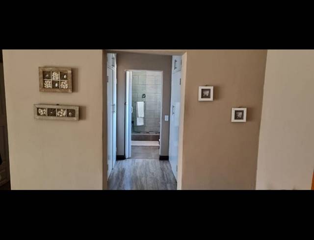 4 BEDROOM HOUSE FOR SALE IN VANDERBIJLPARK SE 3